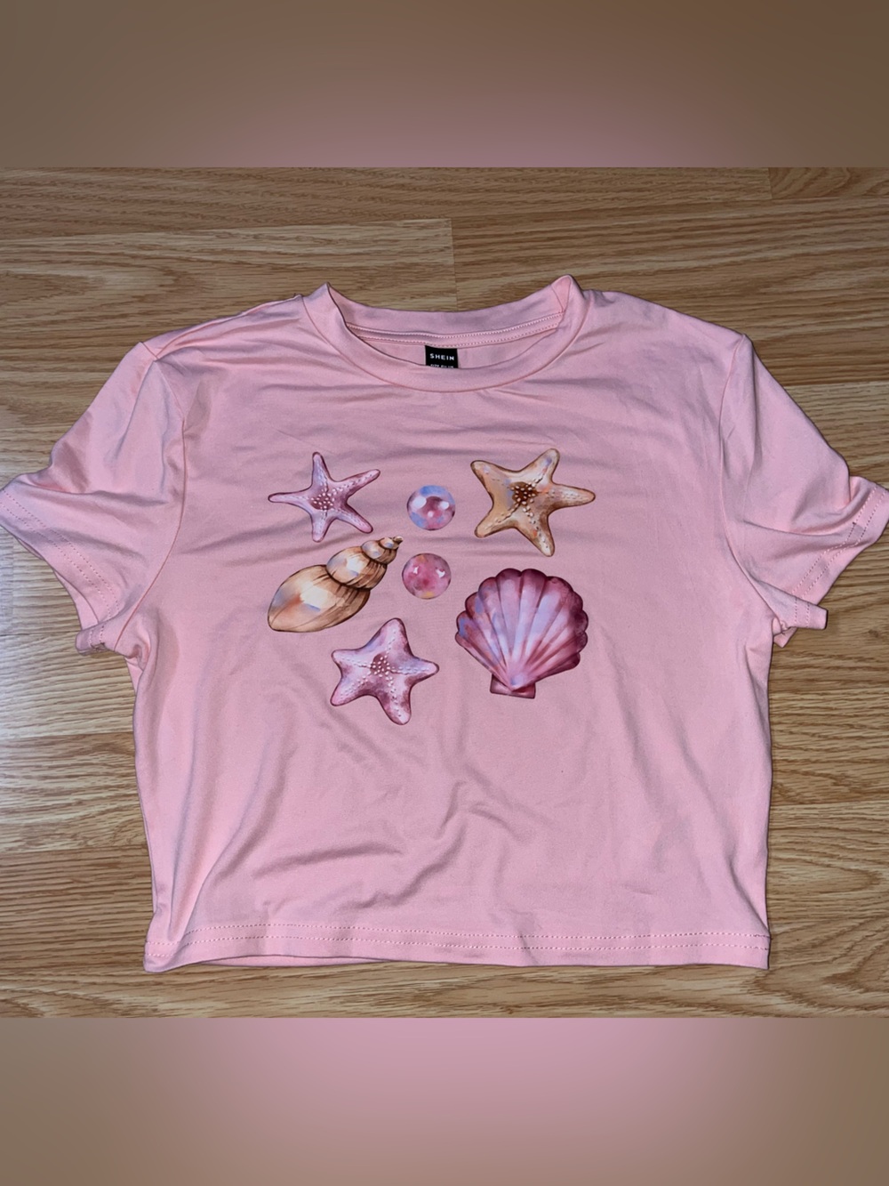 Women’s Pink Seashell Graphic Tee
